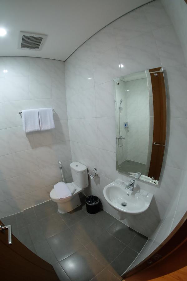 U Stay Hotel Tebet Jakarta Ngoại thất bức ảnh